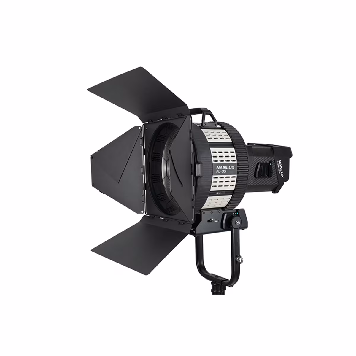 SET - Nanlux Evoke 1200 - 5600k + Nanlux Evoke Fresnel Lens